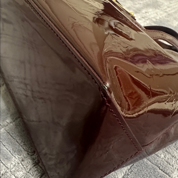 Louis Vuitton Wilshire Amarante Vernis - Picture 10 of 16